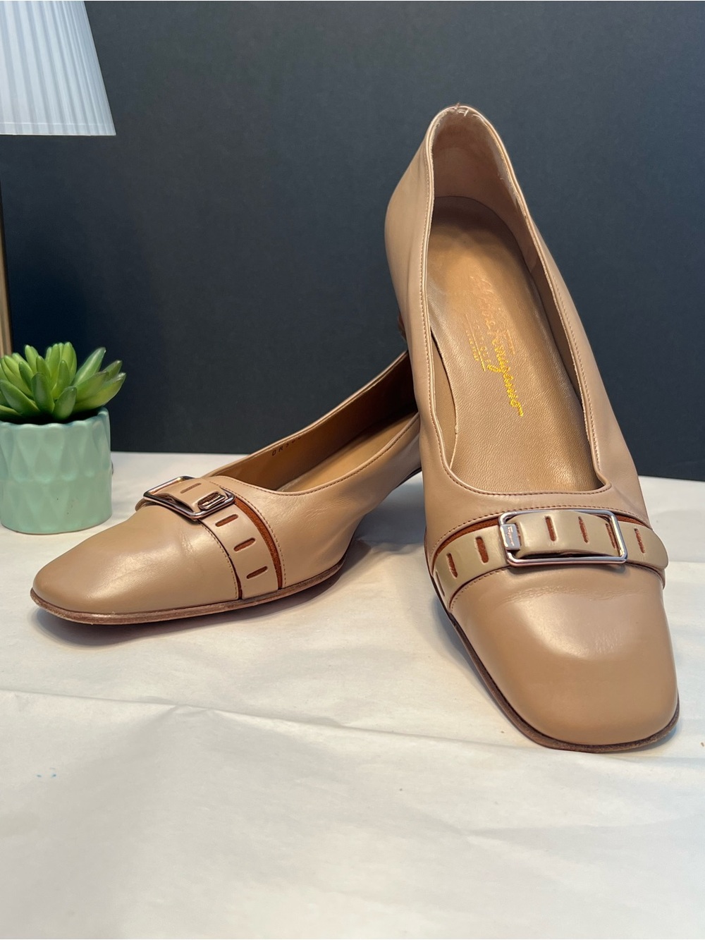 Salvatore Ferragamo Vintage Beige Leather Buckle Pumps